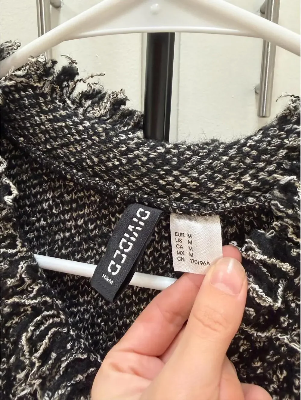 H&M Tweed Dress Black White Fringe Gold Button Short Sleeve Women’s M - Picture 3 of 4